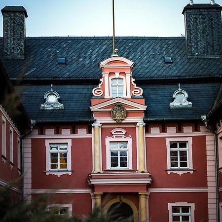 Palac Spiz Milkow Kolo Karpacza Bagian luar foto